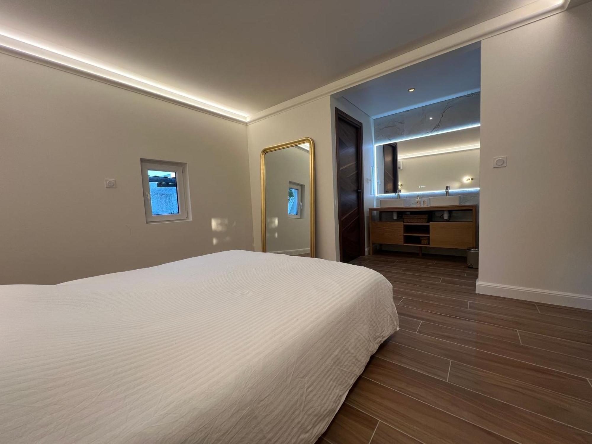 Villa 31 - Modern Suite Agde Exterior foto